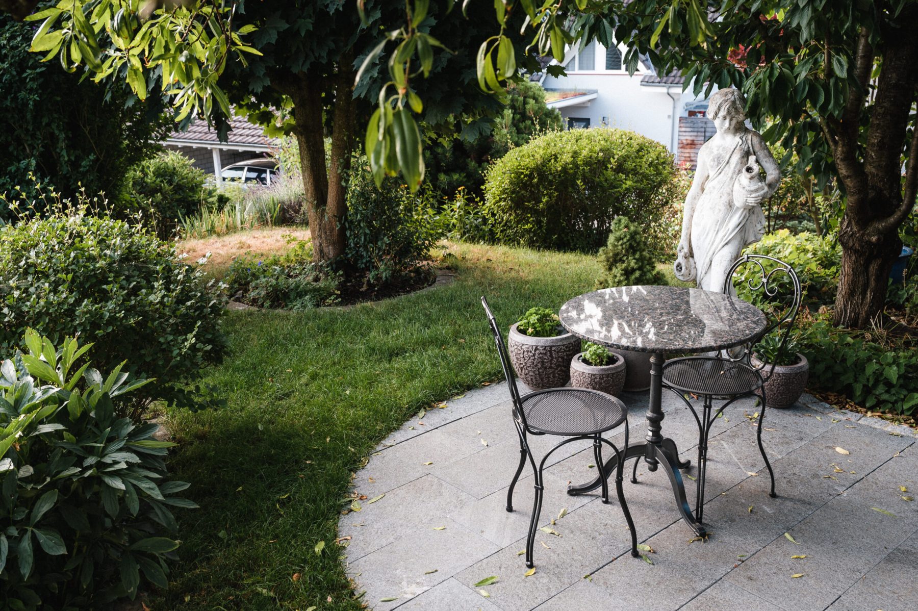 Gartenbau-Sitzplatz-scaled